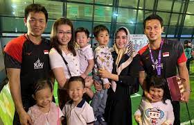 Hendra setiawan (kiri) dan markis kido (kanan), ketika meraih. 2hlcxxnumwtzrm