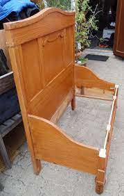 Mobelbau tischlerei martina goke 20 beautiful gartenbank aus baumstamm concept. Vom Bett Zur Bank Altes Bettgestell Mobelideen Alte Betten