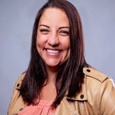 Erin Mizer's Instagram, Twitter & Facebook