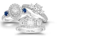 The most common combination of sizes for three stone rings consist of accent diamonds which are either half or one third the size of the center stone, but occasionally somebody will prefer that the accent diamonds be on the larger side, such as three quarters the size of the center stone. Three Stone Engagement Rings Jared Jared