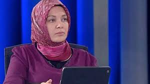 Böylece mabedi terk etmeyip dört bir tarafında cihad etmiş olacak. Hilal Kaplan Kimdir Kac Yasinda Nerelidir