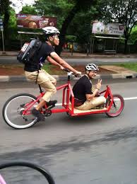 Another Homebrew Bakfiets Or Cargo Bike If You Don T Speak Dutch Lastenfahrrad Fahrrad Fahren Und Fahrrad Chopper