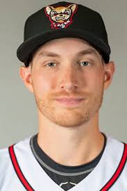 Former Wisconsin-La Crosse teammates thriving for Chihuahuas