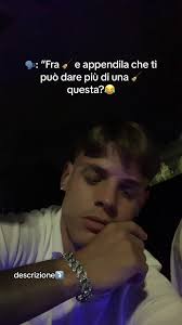 Uagliú vi voglio dire solo una cosa, ogni persona si comporta da tale per  colpa delle vostre scelte, siete capaci solo a lamentarvi o sottovalutare  una persona, pensate piuttosto ad aiutarla e a ...