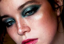 Compared to that first one, this one is easier to create, more simple yet says a lot about the character. Loosely Inspired By Cassie S Alabama Worley Look From Euphoria Unconventionalmakeup