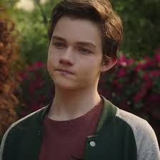 Pin By Zad On Celebrities Levi Miller A Wrinkle In Time Levi