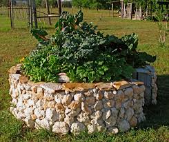 Check spelling or type a new query. How To Build A Raised Bed Keyhole Garden Eartheasy Guides Articles Eartheasy Guides Articles