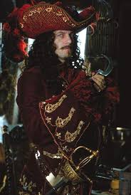 Jason Isaacs Captain Hook Peter Pan Directed By P J Hogan 2003 Play By James Matthew Barrie Jamesmatthewba Jason Isaacs Peter Pan Captain Hook Peter Pan