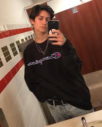 I D Rather Hear The Painful Truth Than A Soothing Lie Cute Emo Boys Hot Emo Boys Hudson