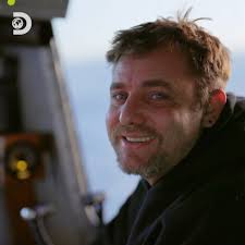 Empty pots push Jake to try a risky new trick…and it WORKS 🦀⚓  #DeadliestCatch #fblifestyle