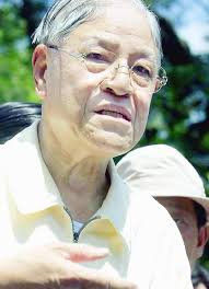 Grand old man of Taiwan's politics returns to battle