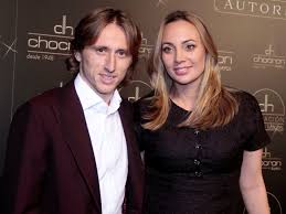 La esposa de Modric esta mas guapa y follable que tu novia, hermanas y amigas