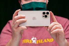 Ios 14 3 Turns The Iphone 12 Pro And Pro Max Into Even Better Cameras Iphone Latest Camera Iphone Camera