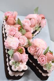 Aug 27, 2020 · if you're having a smaller reception or want a dessert that's just for you and your spouse, consider small wedding cakes. Floral Cakes Drip Cakes Frost Me Sweet