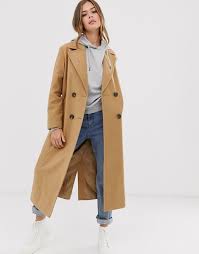 Not only is it the best way to give your exhausted black coat a rest, but the golden color makes every outfit feel a little more sophisticated and refined. New Look Tailored Maxi Coat In Camel Asos