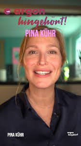 Autorin @pinakuehr erzählt in "Ein Kind ist ein ganzes Leben" vom Verlust  eines Kindes, von verwaisten Eltern. Und doch ist dies ein Hörbuch, das Mut  macht. Während ihrer Aufnahmen im Studio haben wir ...