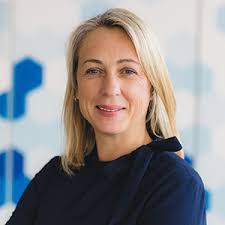 Shirley Weir's Instagram, Twitter & Facebook