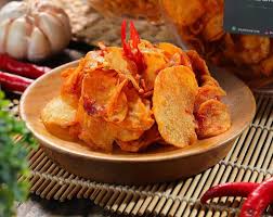 Beri gula, garam serta air asam jawa. Resep Keripik Kentang Pedas Manis Cocok Untuk Stok Camilan