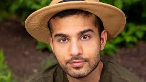 Kristen Nall's Instagram, Twitter & Facebook