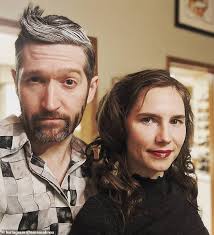 Aug 31, 2016 · american college student amanda knox was convicted and then acquitted in the murder of her british roommate meredith kercher in italy. Amanda Knox Bursts Into Tears When She Reveals She Had A Miscarriage Ali2day News Of America