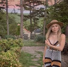 Experience Mika Boorem - Most Arousing Hot Pics