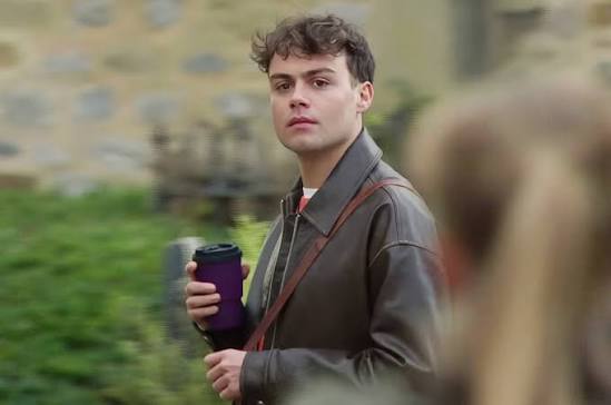 Lewis has a big announcement in Emmerdale but heartbreak follows as Vinny's exit looms.