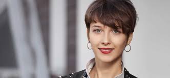 These hairstyles are all my favorite and i'm sure you. Haircut For Girls In 2019 You Ll Love These Trendy Haircuts For Women Bewakoof Blog