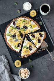 Glutenfreie Und Vegane Susse Fruhstuckspizza Rezept Fruhstuck Pizza Fruhstuck Und Rezepte