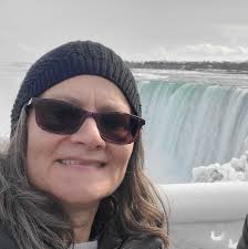 Do they rent bear spray near the park?