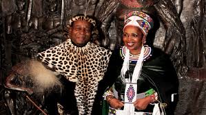 South africa's sunday times reports that the new leader's brother, prince thokozani, stood up to question the recognition of prince misizulu as heir. South Africa Zulu Queen S Eldest Son Named Next Monarch
