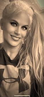 Jessica Philpot's Instagram, Twitter & Facebook