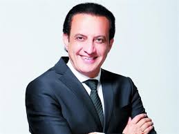 سرحان عبد البصير يعمل في برامج الأطفال في شخصية الأرنب سفروت وتنقلب حياته حين يتم قتل جارته الراقصة وتقوم الشرطة بالتحقيق معه وتجبره على الشهادة في المحكمة رغم. Ø·Ø§Ø±Ù‚ Ø¹Ù„Ø§Ù… ÙŠÙ†Ø´Ø± ÙÙŠØ¯ÙŠÙˆ Ù„ÙÙ†Ø§Ù† Ù‚Ø¨Ù„ Ø§Ù„Ø´Ù‡Ø±Ø© Ø£ØµÙ„ Ø£Ù†Ø§ ØºØ¨ÙŠ Ù…ØµØ±Ø§ÙˆÙ‰