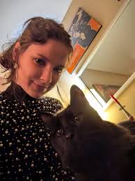 Hi all! We are moving back to Germany next week and need to deregister from  Padron. Does anyone know if it's possible to do it online? If not, do we  need to