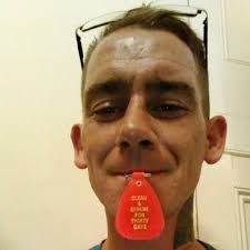 Four men who turned their backs