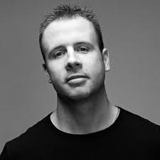 Dean Griffiths (@DJDeanGriffiths)