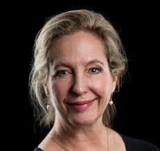 Maggie Saunders's Instagram, Twitter & Facebook