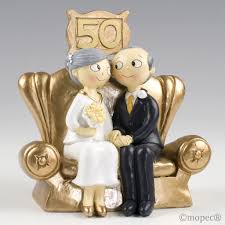 Las bodas de oro marcan el 50 aniversario de bodas en un matrimonio por lo que este acontecimiento suele festejarse a lo grande. Ceremonia De Bodas De Plata U Oro Oficio Para Ministros Pastorales