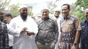 Maybe you would like to learn more about one of these? Detail Gambar Ustadz Subhan Bawazier Bersama Muslim Biker Indonesia Gelar