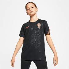 Get yourself set for euro 2020 here too and be ready to cheer on your favourites! Nike Portugal Pre Match Shirt 2020 Junior Licensed Short Sleeve Performance T Shirts Sportsdirect Com