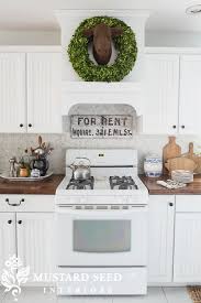 How to decorate your kitchen counter—without sacrificing space. Design Ideas For Little Counter Space Organizing A Small Kitchen