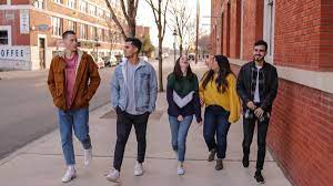 Why The 'Popular' Kids In School End Up Less Happy In Life | By Stephanie  Leguichard | The Post-Grad Survival Guide | Medium