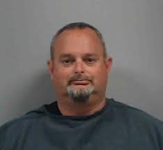 Randall Brewster's Instagram, Twitter & Facebook