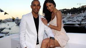 Hamilton being hamilton, he made his victory at portimao look easy. Lewis Hamilton Wooing Nicole Scherzinger With Family Promises Independent Ie