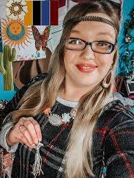 Bohemian bliss—where color and patterns run free🤎