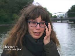 Ich habe nur noch selten zeit morgens die zeitung zu lesen. Hochzeit Auf Den Ersten Blick Annika Bricht Nach Beichte Von Manuel In Tranen Aus Tv