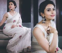 Photo Pose On Saree The True Diva Look Bold And Beautiful Models Facebook Exclusive image gallery of beautiful indian women/models in saree. photo pose on saree the true diva look