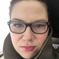 Kristen Mackinnon's Instagram, Twitter & Facebook