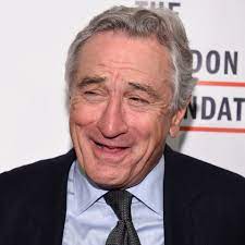 Обладатель премий «оскар» и «золотой глобус». Anne Hathaway Says Robert De Niro Loves The Bachelor Vanity Fair