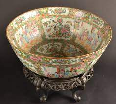 Many natural wonders such as this would require entrance. Very Large Canton Famille Rose Medallion Punch Bowl With Stand Size 16 Dia Vintage Vases Chinese Antiques Porcelain Roses