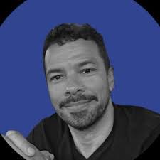 Marce Castro's Instagram, Twitter & Facebook